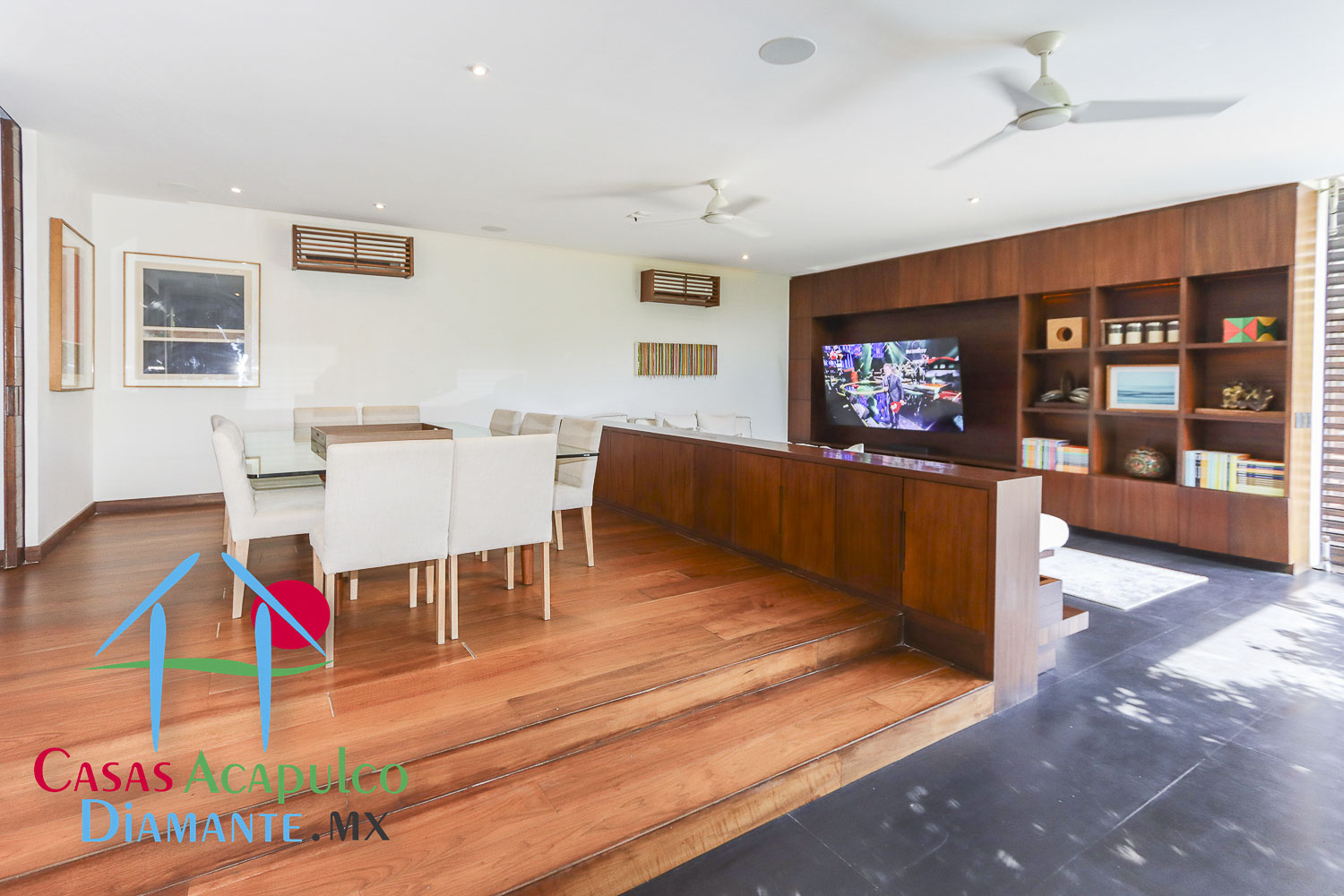 La Solana - Family room 5